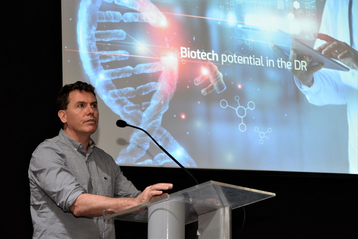 ?p=image&amp;src=%7B%22file%22%3A%22images%2Fnews%2FTheGreenCell Instituto Tecnol&oacute;gico de Santo Domingo - Cient&iacute;fico fundador de TheGreenCell sostiene encuentro con estudiantes de INTEC