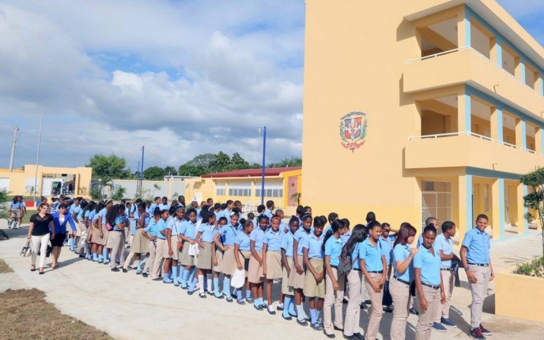 ?p=image&amp;src=%7B%22file%22%3A%22images%2Fnews%2FEscuelaDominicana Instituto Tecnol&oacute;gico de Santo Domingo - Centro de Estudios de G&eacute;nero (CEG), demanda creaci&oacute;n de pol&iacute;tica en el sistema educativo para eliminar violencia contra ni&ntilde;as y mujeres 