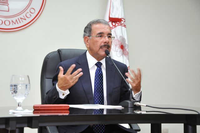 ?p=image&amp;src=%7B%22file%22%3A%22images%2Fprensa%2F416 Instituto Tecnol&oacute;gico de Santo Domingo - Danilo Medina cierra ciclo de di&aacute;logos INTEC con candidatos a la presidencia 