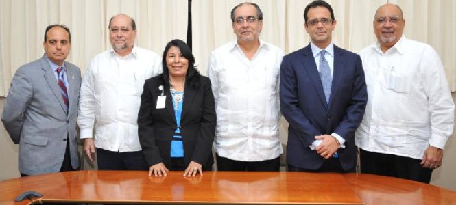 ?p=image&amp;src=%7B%22file%22%3A%22images%2Fprensa%2F329 Instituto Tecnol&oacute;gico de Santo Domingo - Notas de prensa