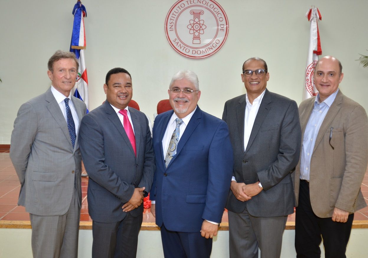 ?p=image&amp;src=%7B%22file%22%3A%22images%2Fnews%2F5toforodenegocios Instituto Tecnol&oacute;gico de Santo Domingo - Expertos advierten pol&iacute;tica Trump tendr&iacute;a efectos &ldquo;concretos e inmediatos&rdquo; econom&iacute;a RD