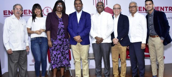 ?p=image&amp;src=%7B%22file%22%3A%22images%2Fnews%2F11.JPG-1 Instituto Tecnol&oacute;gico de Santo Domingo - Actividades