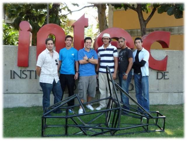 ?p=image&amp;src=%7B%22file%22%3A%22images%2Fprensa%2F221 Instituto Tecnol&oacute;gico de Santo Domingo - Intecianos trabajan en un auto F&oacute;rmula SAE