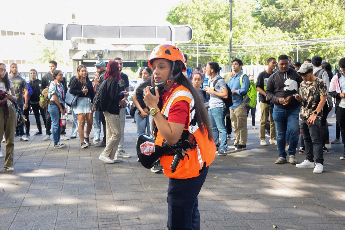 ?p=image&amp;src=%7B%22file%22%3A%22images%2Fnews%2Fsimulacro Instituto Tecnol&oacute;gico de Santo Domingo - INTEC participa de simulacro de evacuaci&oacute;n por terremoto organiza el COE