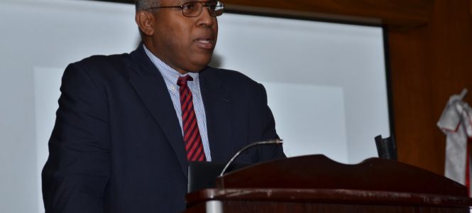 ?p=image&amp;src=%7B%22file%22%3A%22images%2Fnews%2FDaniel+Elas+Robles Instituto Tecnol&oacute;gico de Santo Domingo - Notas de prensa