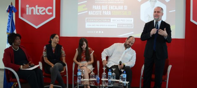 ?p=image&amp;src=%7B%22file%22%3A%22images%2Fnews%2FForoEmprendimientoMediosDigitales Instituto Tecnol&oacute;gico de Santo Domingo - Notas de prensa