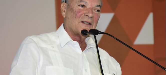 ?p=image&amp;src=%7B%22file%22%3A%22images%2Fnews%2F47+Frank+Rainieri+Grupo+Puntacana-1 Instituto Tecnol&oacute;gico de Santo Domingo - Notas de prensa