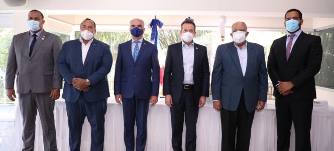 ?p=image&amp;src=%7B%22file%22%3A%22images%2Fnews%2Fimage0-4 Instituto Tecnol&oacute;gico de Santo Domingo - Notas de prensa