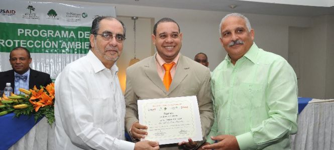 ?p=image&amp;src=%7B%22file%22%3A%22images%2Fprensa%2F270 Instituto Tecnol&oacute;gico de Santo Domingo - Notas de prensa