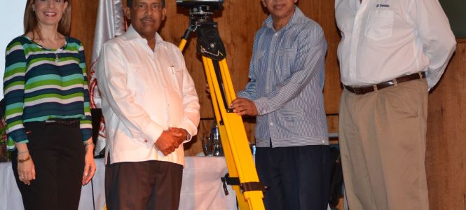 ?p=image&amp;src=%7B%22file%22%3A%22images%2Fprensa%2FSELECCIN Instituto Tecnol&oacute;gico de Santo Domingo - Notas de prensa