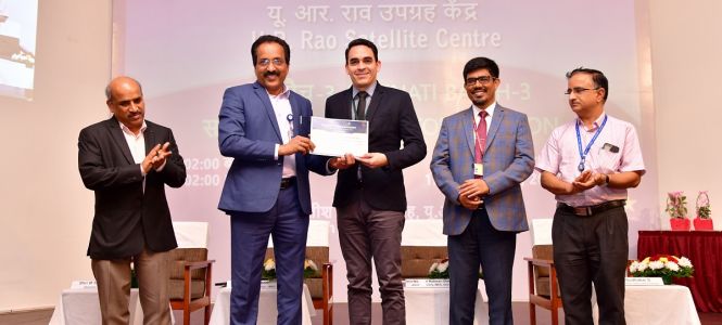 ?p=image&amp;src=%7B%22file%22%3A%22images%2Fnews%2FDiploma-ISRO-Edwin Instituto Tecnol&oacute;gico de Santo Domingo - Notas de prensa