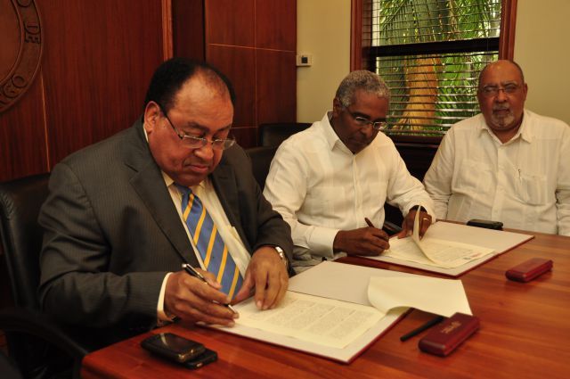 ?p=image&amp;src=%7B%22file%22%3A%22images%2Fprensa%2F432 Instituto Tecnol&oacute;gico de Santo Domingo - INDRHI e INTEC firman convenio