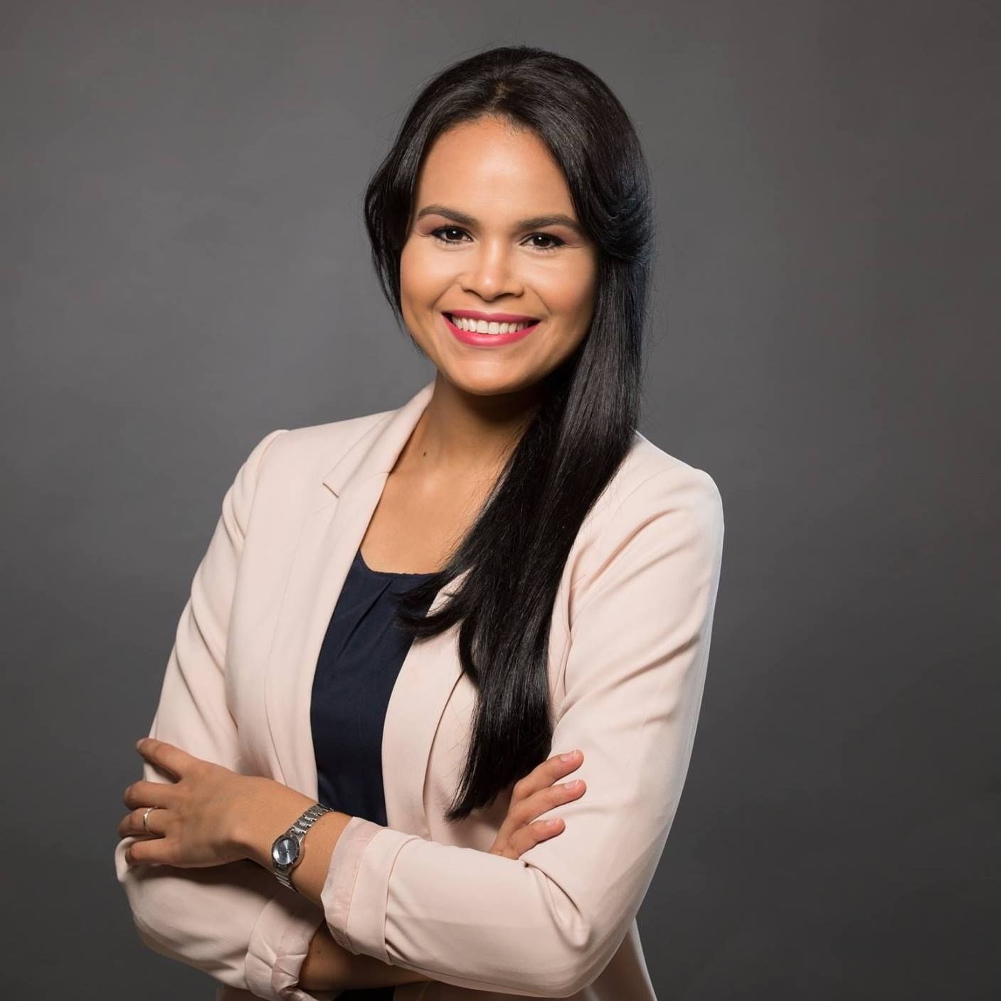 ?p=image&amp;src=%7B%22file%22%3A%22images%2Fnews%2FMariela+Mejia Instituto Tecnol&oacute;gico de Santo Domingo - Profesora de Medios Digitales y Comunicaci&oacute;n Social gana premio periodismo industrial