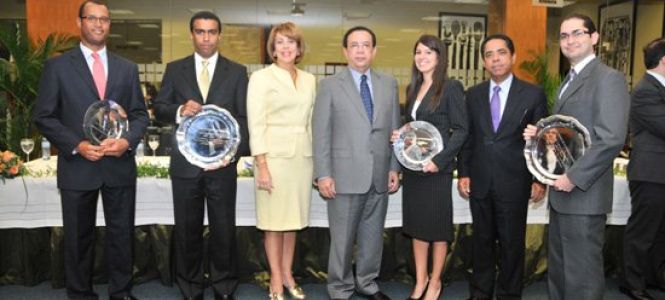 ?p=image&amp;src=%7B%22file%22%3A%22images%2Fprensa%2F284 Instituto Tecnol&oacute;gico de Santo Domingo - Notas de prensa