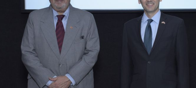 ?p=image&amp;src=%7B%22file%22%3A%22images%2Fnews%2FJulio+Snchez+y+Alexander+Titolo Instituto Tecnol&oacute;gico de Santo Domingo - Estudiantes-INTEC