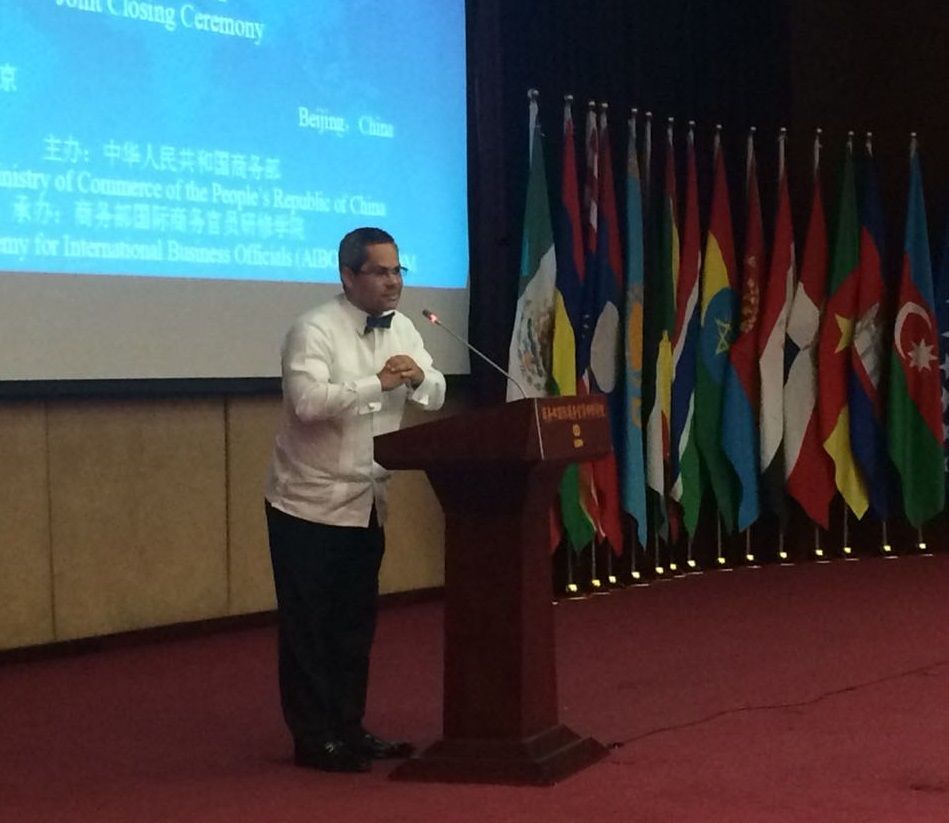 ?p=image&amp;src=%7B%22file%22%3A%22images%2Fnews%2FHR_2 Instituto Tecnol&oacute;gico de Santo Domingo - Docente de Econom&iacute;a y Negocios elegido para representar a participantes de Seminario en China