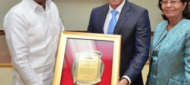 ?p=image&amp;src=%7B%22file%22%3A%22images%2Fprensa%2FACH_6521 Instituto Tecnol&oacute;gico de Santo Domingo - Notas de prensa