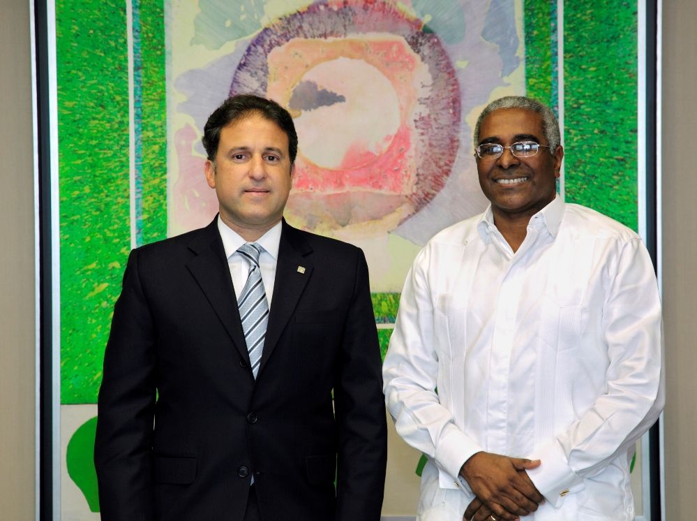 ?p=image&amp;src=%7B%22file%22%3A%22images%2Fprensa%2F123456 Instituto Tecnol&oacute;gico de Santo Domingo - Asociaci&oacute;n Popular invierte  5 millones en fondo de becas en INTEC 