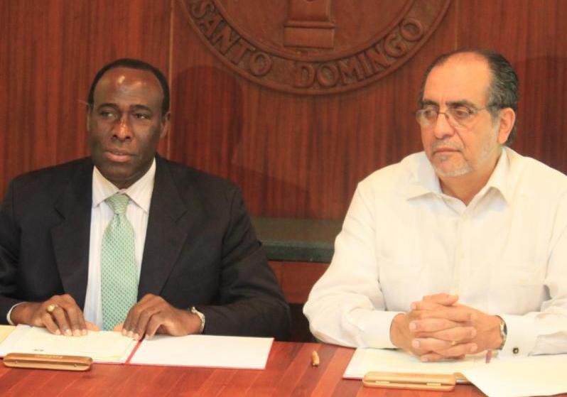 ?p=image&src=%7B%22file%22%3A%22images%2Fpress%2F314 Instituto Tecnológico de Santo Domingo - Constitute Center for Dominican-Haitian Studies