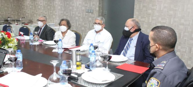 ?p=image&amp;src=%7B%22file%22%3A%22images%2Fnews%2FIMG-20210218-WA0021 Instituto Tecnol&oacute;gico de Santo Domingo - Notas de prensa profesorados