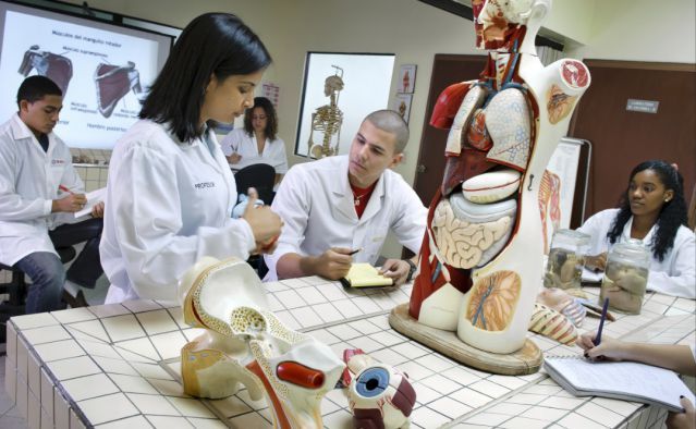 ?p=image&amp;src=%7B%22file%22%3A%22images%2Fprensa%2F407 Instituto Tecnol&oacute;gico de Santo Domingo - Futuros m&eacute;dicos presentan investigaciones en la jornada 61 de Bio-INTEC