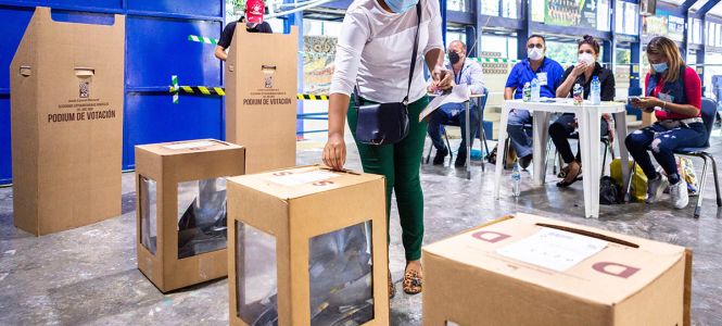 ?p=image&amp;src=%7B%22file%22%3A%22images%2Fnews%2FElecciones+RD+-+fuente+externa Instituto Tecnol&oacute;gico de Santo Domingo - Notas de prensa