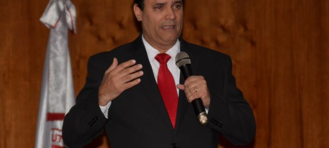?p=image&amp;src=%7B%22file%22%3A%22images%2Fnews%2FRicardo+Espaillat Instituto Tecnol&oacute;gico de Santo Domingo - Notas de prensa