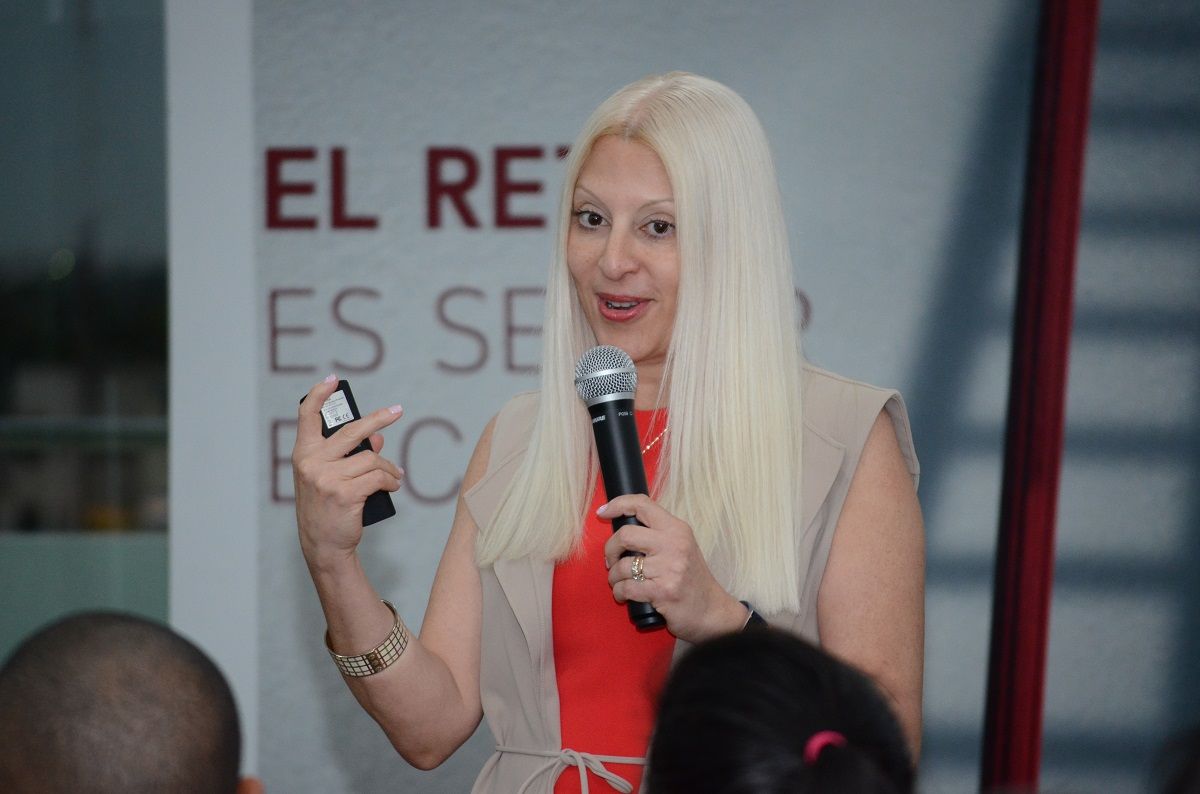?p=image&amp;src=%7B%22file%22%3A%22images%2Fnews%2FMiriamPabon Instituto Tecnol&oacute;gico de Santo Domingo - Miriam Pab&oacute;n: &ldquo;Saber qui&eacute;n eres te permitir&aacute; ser un buen l&iacute;der&rdquo;