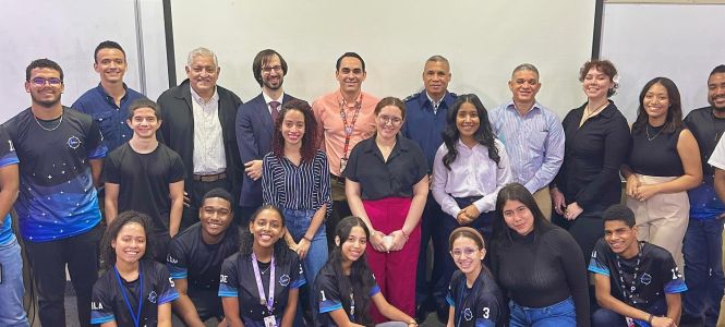 ?p=image&amp;src=%7B%22file%22%3A%22images%2Fnews%2Festudiantes-intec-donbosco-italia Instituto Tecnol&oacute;gico de Santo Domingo - Notas de prensa