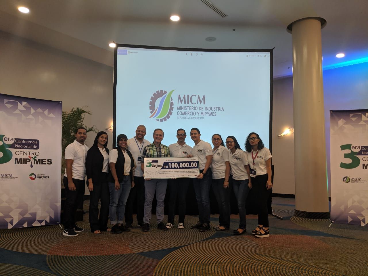 ?p=image&amp;src=%7B%22file%22%3A%22images%2Fnews%2F01 Instituto Tecnol&oacute;gico de Santo Domingo - Centro Mipymes del INTEC galardonado por el MICM como el mejor desempe&ntilde;o durante 2018