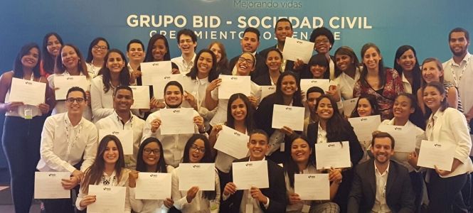 ?p=image&amp;src=%7B%22file%22%3A%22images%2Fnews%2Festudiantes-negocios-20161122-1 Instituto Tecnol&oacute;gico de Santo Domingo - Notas de prensa