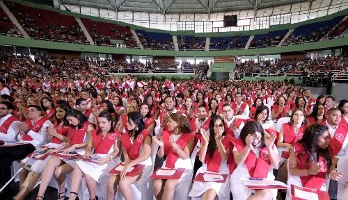 ?p=image&amp;src=%7B%22file%22%3A%22images%2Fprensa%2FGrupo+de+graduandos Instituto Tecnol&oacute;gico de Santo Domingo - INTEC grad&uacute;a 840 nuevos profesionales