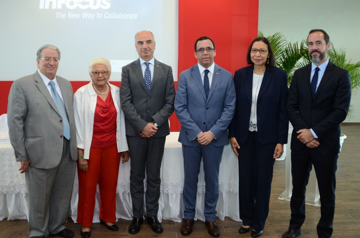 ?p=image&amp;src=%7B%22file%22%3A%22images%2Fnews%2FInformeIDEC Instituto Tecnol&oacute;gico de Santo Domingo - El 59% de los estudiantes en educaci&oacute;n p&uacute;blica estaban en Jornada Escolar Extendida al final del 2017