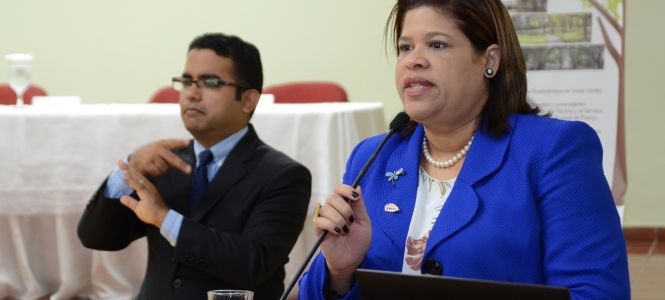 ?p=image&amp;src=%7B%22file%22%3A%22images%2Fnews%2FSolhanlleBonilla Instituto Tecnol&oacute;gico de Santo Domingo - Notas de CEGA