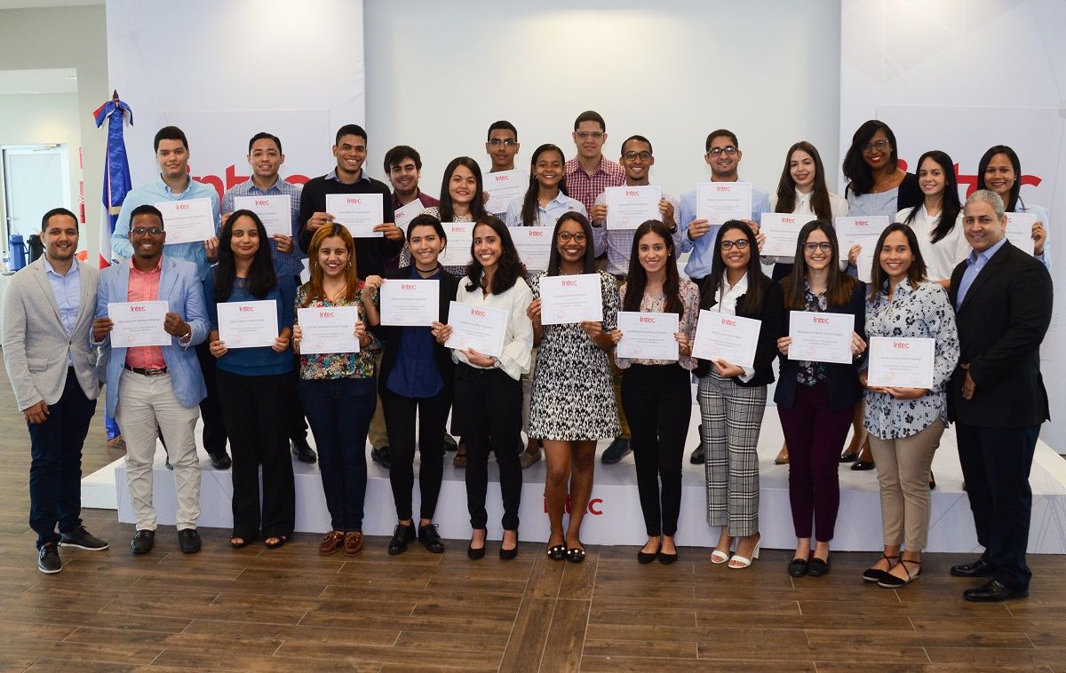 ?p=image&amp;src=%7B%22file%22%3A%22images%2Fnews%2FDispositivosMedicos Instituto Tecnol&oacute;gico de Santo Domingo - Cl&uacute;ster de Dispositivos M&eacute;dicos de ADOZONA  entrega certificados de capacitaci&oacute;n en INTEC