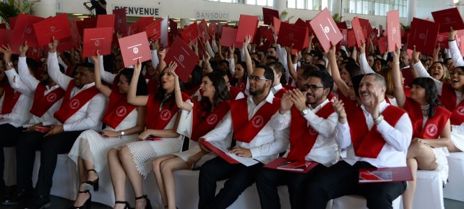 ?p=image&amp;src=%7B%22file%22%3A%22images%2Fnews%2FGraduandos+de+la+58va+graduacin+del+INTEC Instituto Tecnol&oacute;gico de Santo Domingo - Notas de prensa