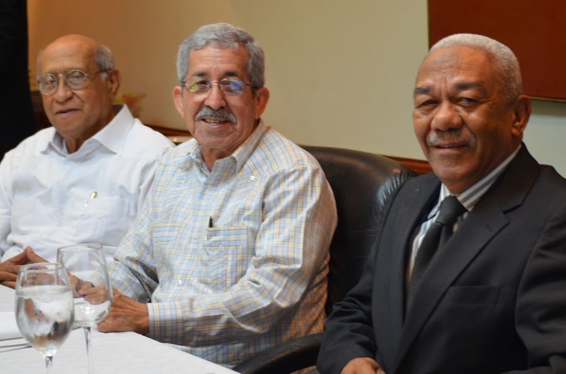 ?p=image&amp;src=%7B%22file%22%3A%22images%2Fprensa%2FDSC_5739-1 Instituto Tecnol&oacute;gico de Santo Domingo - Un encuentro entre pasados rectores