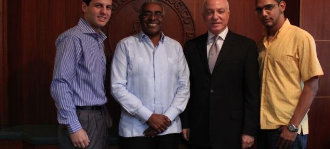 ?p=image&amp;src=%7B%22file%22%3A%22images%2Fprensa%2F400 Instituto Tecnol&oacute;gico de Santo Domingo - Notas de prensa