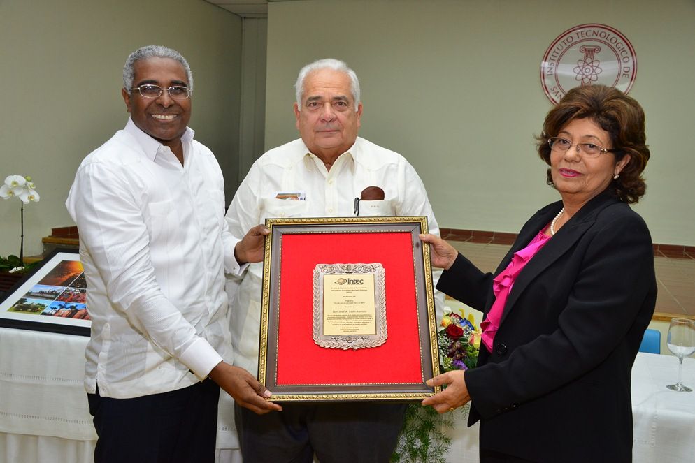 ?p=image&amp;src=%7B%22file%22%3A%22images%2Fprensa%2FDSC_3008 Instituto Tecnol&oacute;gico de Santo Domingo - INTEC reconoce trayectoria de Jos&eacute; A. Le&oacute;n Asensio
