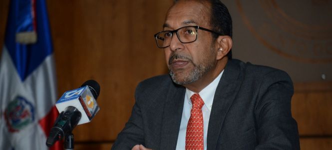 ?p=image&amp;src=%7B%22file%22%3A%22images%2Fnews%2FRafael+Espinal.JPG-1 Instituto Tecnol&oacute;gico de Santo Domingo - Notas de prensa