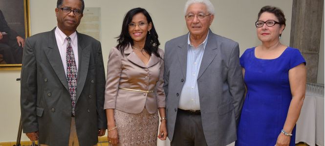 ?p=image&amp;src=%7B%22file%22%3A%22images%2Fprensa%2FO+Perez+R+Rosario+M+Matos+y+S+Medina Instituto Tecnol&oacute;gico de Santo Domingo - Notas de prensa