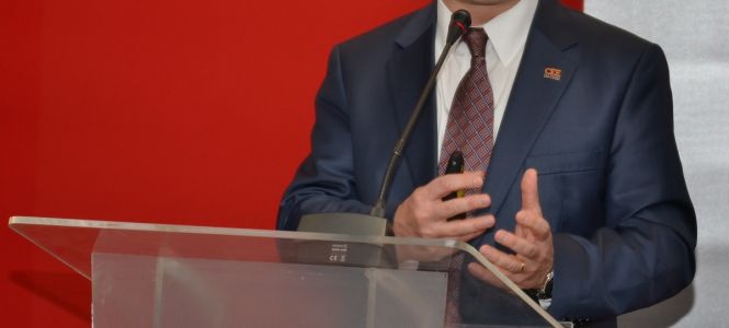 ?p=image&amp;src=%7B%22file%22%3A%22images%2Fnews%2Ferol-tutumluer-20161129 Instituto Tecnol&oacute;gico de Santo Domingo - Notas de prensa