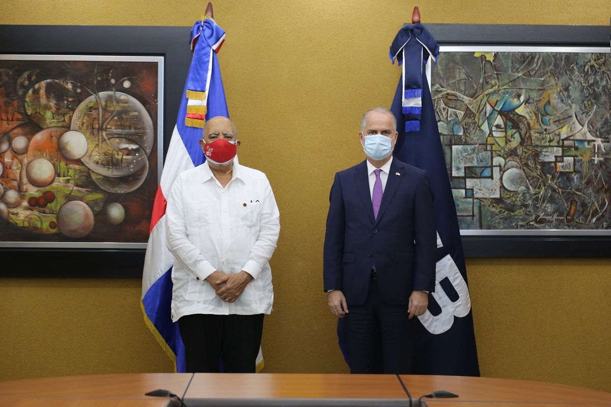 ?p=image&amp;src=%7B%22file%22%3A%22images%2Fnews%2FINTEC-SB+acuerdo Instituto Tecnol&oacute;gico de Santo Domingo - Superintendencia de Bancos e INTEC inician programa formativo para j&oacute;venes profesionales