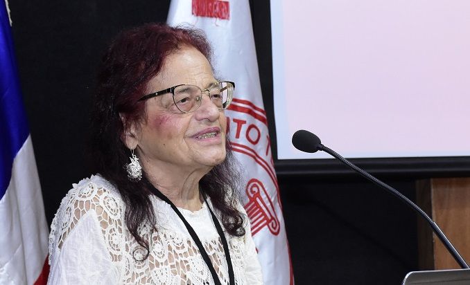 ?p=image&amp;src=%7B%22file%22%3A%22images%2Fnews%2F48+Semana+de+la+ciencia+dia+1+Julieta+Haidar Instituto Tecnol&oacute;gico de Santo Domingo - Se requieren equipos multidisciplinarios para abordar temas sociales complejos, afirma especialista