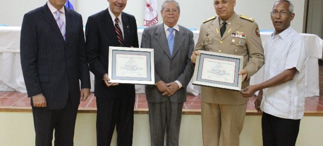 ?p=image&amp;src=%7B%22file%22%3A%22images%2Fprensa%2F306 Instituto Tecnol&oacute;gico de Santo Domingo - Notas de prensa