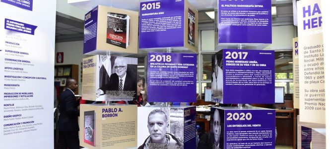 ?p=image&amp;src=%7B%22file%22%3A%22images%2Fzoo%2Fuploads%2FExposicionpremioferiadellibro Instituto Tecnol&oacute;gico de Santo Domingo - Notas de prensa