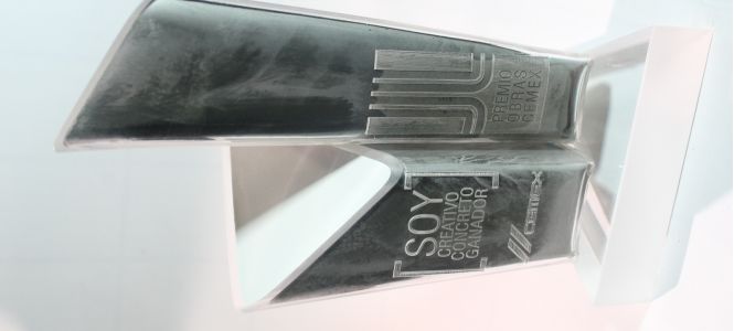 ?p=image&amp;src=%7B%22file%22%3A%22images%2Fprensa%2FEstatuilla+ganadora Instituto Tecnol&oacute;gico de Santo Domingo - Notas de prensa