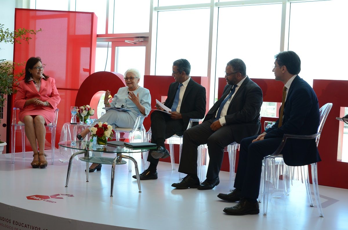 ?p=image&amp;src=%7B%22file%22%3A%22images%2Fnews%2FParticipantes+en+el+panel+sobre+Pacto+Educativo Instituto Tecnol&oacute;gico de Santo Domingo - Especialistas recomiendan convertir la educaci&oacute;n en pol&iacute;tica de Estado