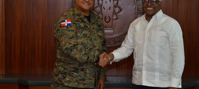 ?p=image&amp;src=%7B%22file%22%3A%22images%2Fnews%2FManuel+Mendez+y+Rolando+Guzman-1 Instituto Tecnol&oacute;gico de Santo Domingo - Notas de prensa