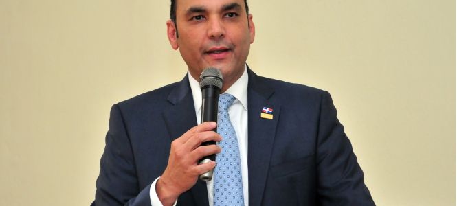 ?p=image&amp;src=%7B%22file%22%3A%22images%2Fprensa%2FDSC_1603 Instituto Tecnol&oacute;gico de Santo Domingo - Notas de prensa